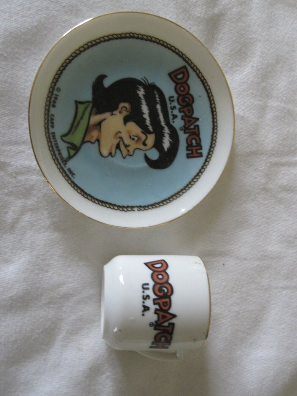 rare 1968 Dog Patch mini 2" tall Teacup & Saucer